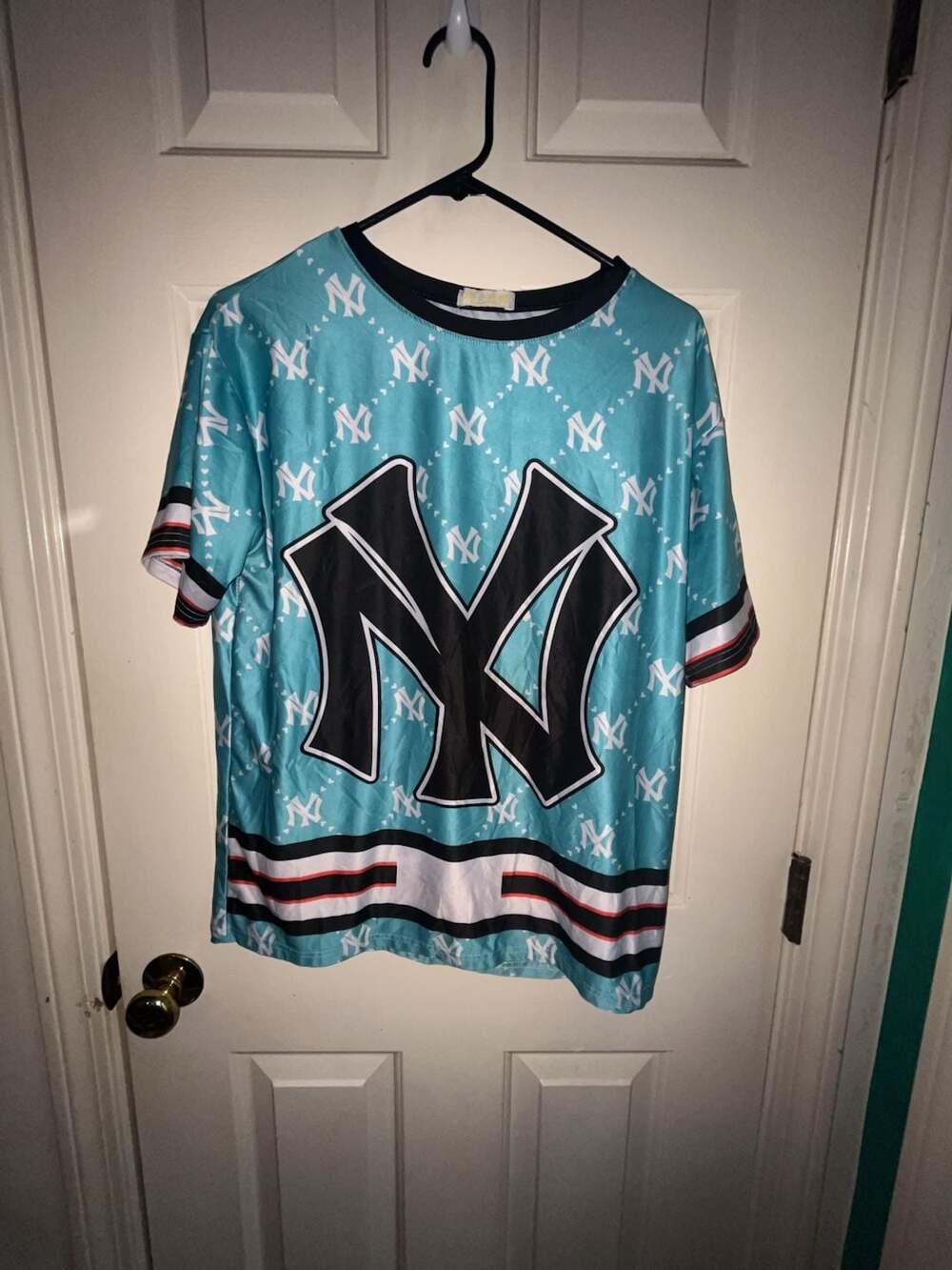 New York Yankees All-Over Print Graphic T-Shirt